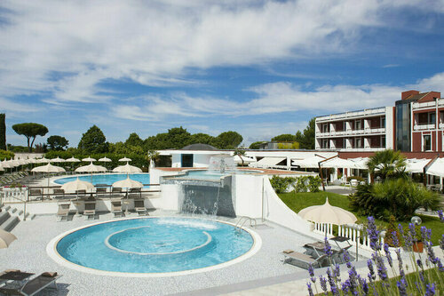 Hotel Salus Terme, Rezervasyon Otel Lazio otoparklı oteller, Otopark