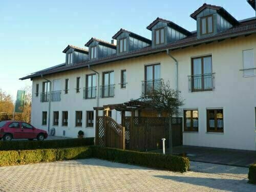 Wirtshaus Zur Bina, Buchen Sie Hotel Bodenkirchen Bayern
