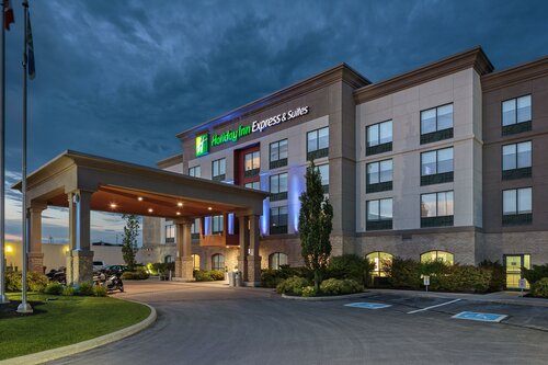 Holiday Inn Express & Suites - Belleville, an IHG Hotel, Prenota Hotel Hotel a Ontario con parcheggio, Parcheggio