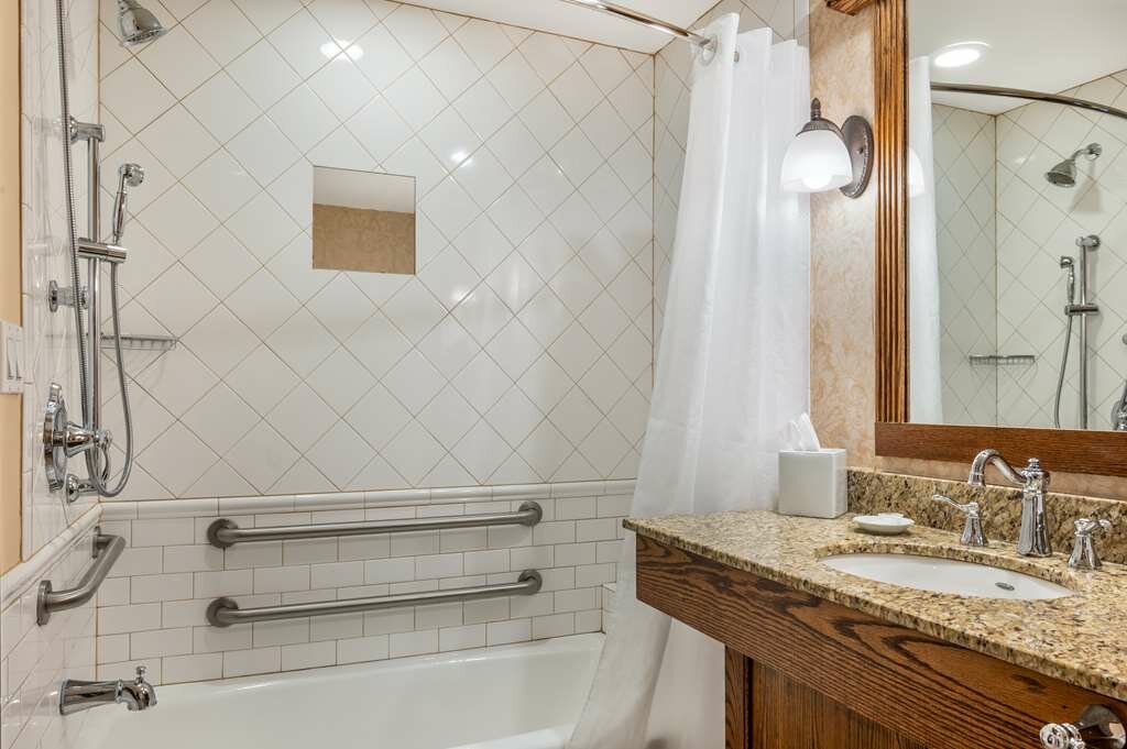 Best Western Premier Mariemont Inn