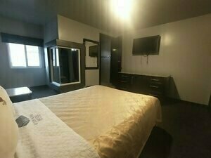 Hotel Suites Royal