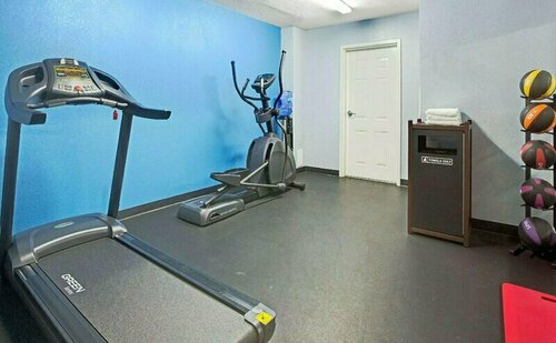 Days Inn by Wyndham Dallas Garland West, Забронировать Отель Гарленд Dallas - Fort Worth Metropolitan Area