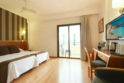 Invisa Hotel La Cala, Забронировать Отель Санта-Эулалия-дель-Рио Ибица