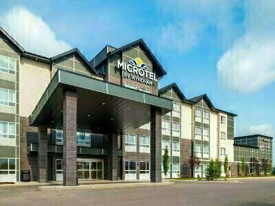 Microtel Inn & Suites by Wyndham Red Deer, Rezervați Hotel Red Deer 