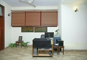 Oyo Hotel Sanjeevni Near Iskcon Temple Noida