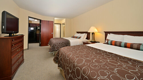 Staybridge Bistro, Book Hotel Hoteller i Iowa med parkering, Parkering