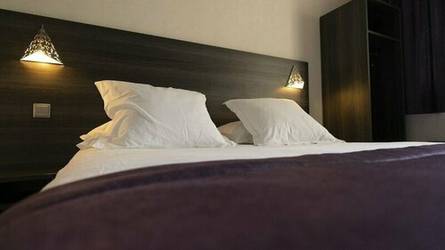 Logis Hotel Restaurant SPA Les Oliviers, Забронировать Отель Отели Канн 3 звезды, 3*