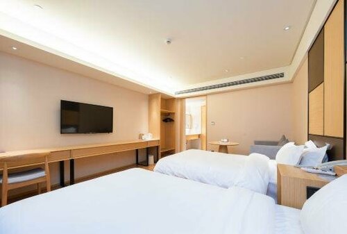 Thank Inn Plus Hotel Jiangsu Suzhou Taicang City Huangjing Town, Prenota Hotel Hotel a Taicang con piscina, Piscina