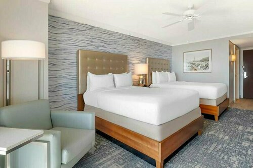 Hilton Virginia Beach Oceanfront, Забронировать Курортный отель Вирджиния-Бич Виргиния, рядом с Пасифик авеню