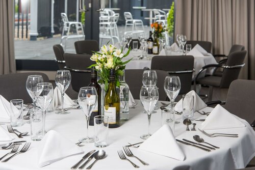 Ramada Encore London West, Rezervați Hotel Hoteluri de afaceri în Merseyside, 4* 5*