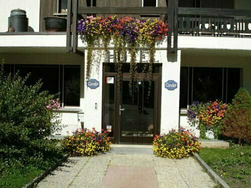 Ambiente Guesthouse, Забронировать Отель Зас-Фе Saastal