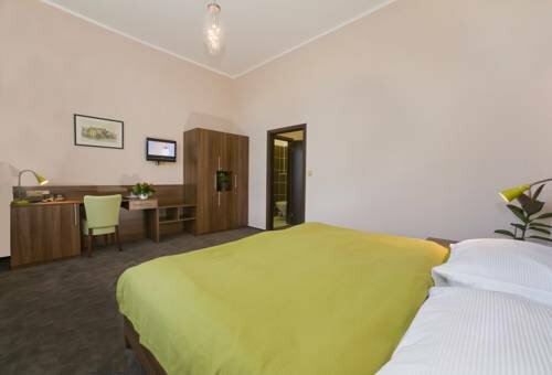 Hotel Zámeček, Prenota Hotel Poděbrady Boemia centrale