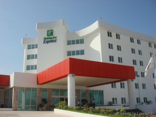 Holiday Inn Express Tapachula, Book Hotel Tapachula hoteller med pool, Swimmingpool