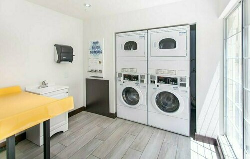 Motel 6 Hollywood, Забронировать Мотель Мотели Лос-Анджелеса, рядом с Голливуд/Хайлэнд, Мотель