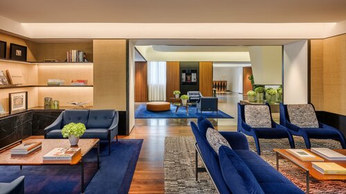 Отель Mandarin Oriental, Milan, Забронировать Отель Отели Милана с парковкой, рядом с Teatro Nuovo Milano, Парковка