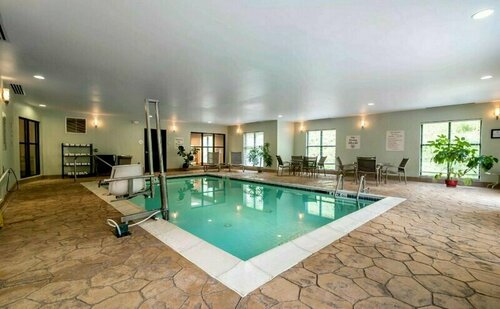 Comfort Inn & Suites Tunkhannock, Rezerwuj Hotel Tunkhannock The Poconos