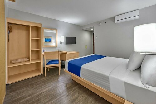 City Express by Marriott Aguascalientes Sur, Book Hotel Hotels in Aguascalientes with Parking, Parking
