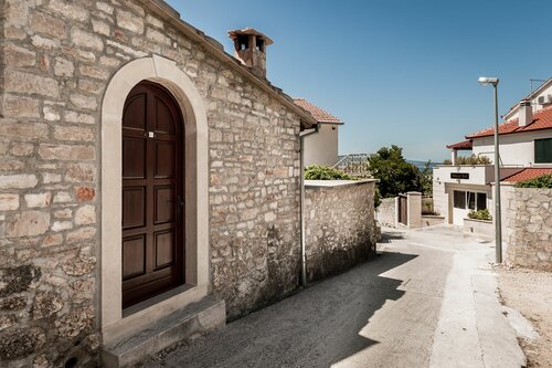Old Town Accommodation, Varaa Huoneisto Bol Brac
