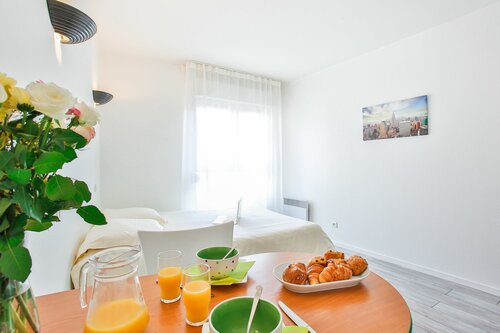 Adagio Access Clermont-Ferrand Carré Jaude, Rezervasyon Apart Otel Rhône-Alps kahvaltılı oteller, Kahvaltı