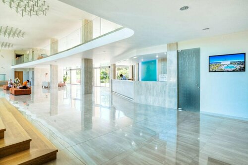 Caravia Beach Hotel, Забронировать Отель Отели Эвбеи с парковкой, Парковка