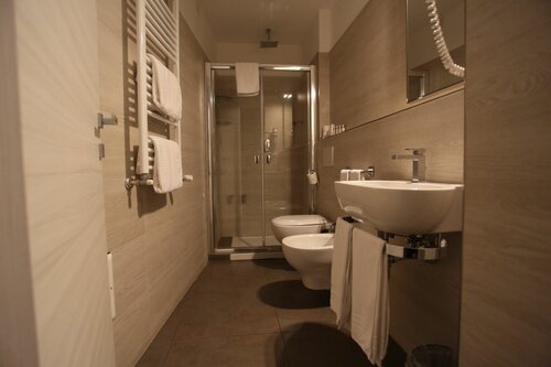 Hotel Eubea, Rezervați Hotel Reggio di Calabria Calabria