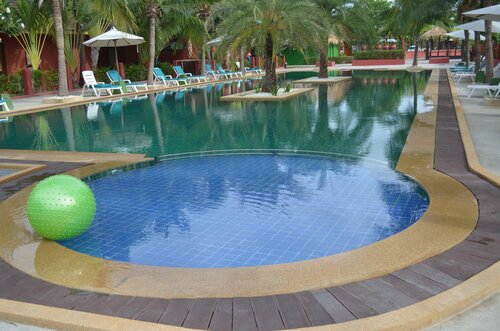 Baan Me Suk Spa & Resort Hua-Hin, Забронировать Курортный отель Отели Пхетчабури с бассейном, Бассейн