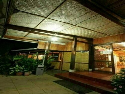 Hotel Pison, Book Hotel Billige hoteller i Sulawesi