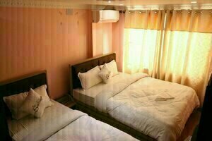 Hotel Samrajya