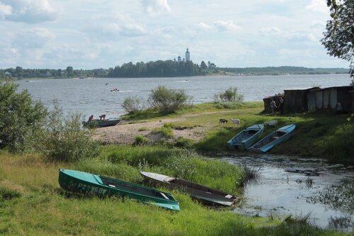 Ostrov, Book Guesthouse Hotels in Vologda Region with Parking, Parking