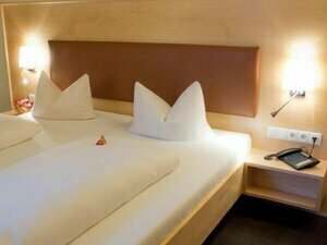 Hotel Grüner Baum, Забронировать Отель Вюрцбург Романтическая дорога