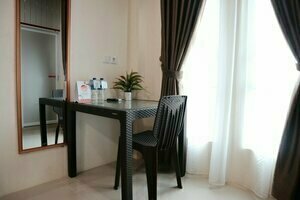 Oyo 1648 Penginapan Three Joye