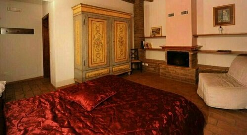 Agriturismo La Tintoria, Забронировать Отель Отели Кастелло-ди-Серравале с бассейном, Бассейн