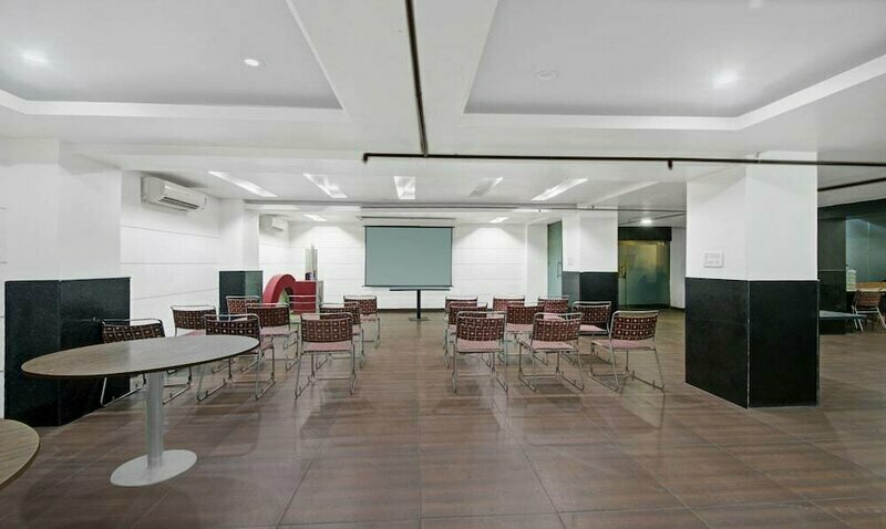 Hotel Maharaja Residency & Banquet