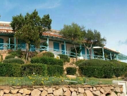 Park Hotel Resort Baja Sardinia, Забронировать Курортный отель Отели Изумрудного берега с парковкой, Парковка
