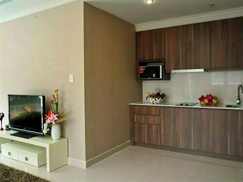 DB Court, Забронировать Отель Отели Хошимина 3 звезды, рядом с Vinh Nghiem Pagoda, 3*