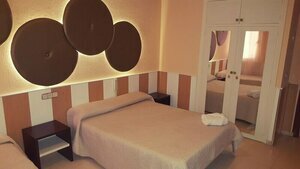 Hostal Fuente Del Pino