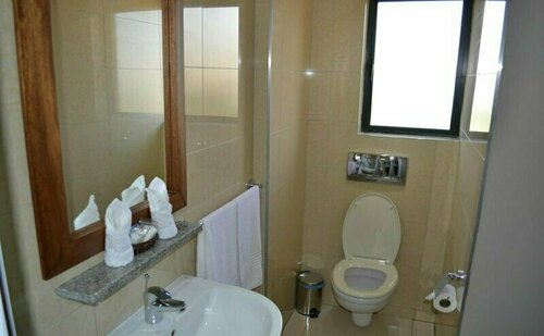 Mesami Hotel, Забронировать Отель Отели Дурбана 3 звезды, рядом с Kwazulu Natal Society of the Arts, 3*