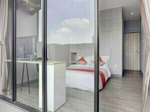 OYO 1805 Fatmawati Mansion Syariah, Book Hotel Hotels in Jakarta Province with Parking, Parking