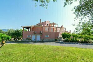 Villa Leo Dassia Corfu, Забронировать Вилла Отели Острова Корфу с бассейном, Бассейн