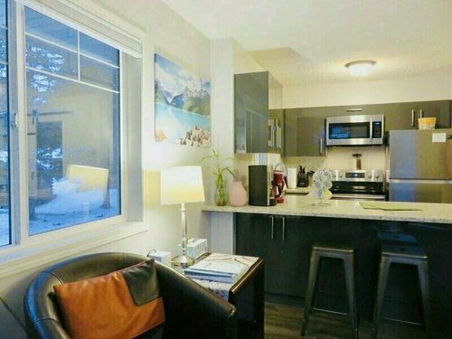 Banff Boundary Lodge, Rezervasyon Tatil Evi Alberta otoparklı oteller, Otopark