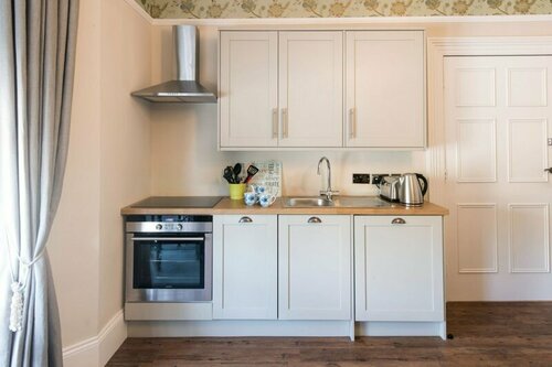 Harrogate Central Suites, Rezervați Hotel Hoteluri de afaceri în Merseyside, 4* 5*