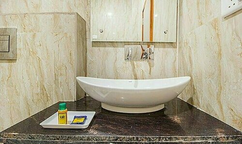 Hotel The R Blues - Near IGI Airport New Delhi, Забронировать Отель Махипалпур Нью-Дели