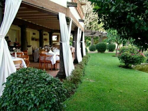 Casa Bugambilia