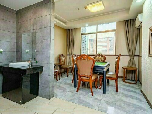 Vienna 3 Best Hotel, Забронировать Отель Отели Шэньчжэнь с парковкой, Парковка