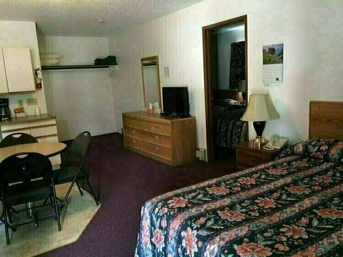 East Kootenay Motel, Забронировать Мотель Отели Ферни с парковкой, Парковка