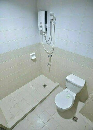 Amax Inn Makati, Забронировать Отель Отели в центре Макати, в центре, Завтраки, недорого