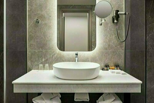 Leonardo Hotel Athens City Center, Забронировать Отель Бизнес-отели Афины, рядом с Блошиный рынок Монастираки, 4* 5*
