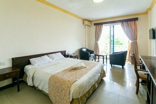 Sunrise Aparthotels, Réserver Appartement Hôtels à Mombasa avec piscine, Piscine