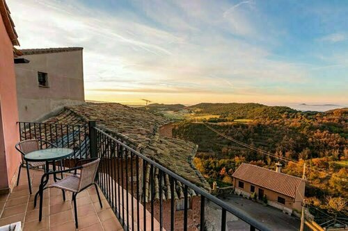 Hotel Posada de las Cuevas, Забронировать Отель Аркос-де-ла-Фронтера Los Alcornocales Natural Park, рядом с Церковь Сан-Педро