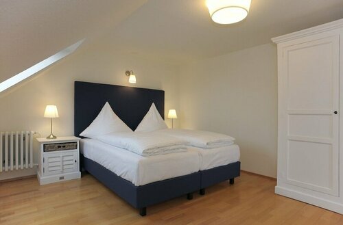 ACQUA Strande Yachthotel & Restaurant, Забронировать Отель Штранде Bay of Kiel